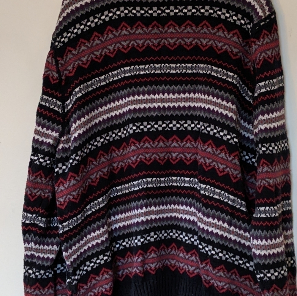 Izod Sweater Black, Red, White, Grey Geometric Pattern, Pullover, Large Grandpa